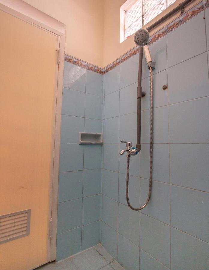 Hotel Spot On 3218 Bee Palm Family Syariah Malang Exterior foto